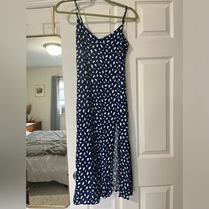 Reformation printed dress with front slit. Size 0